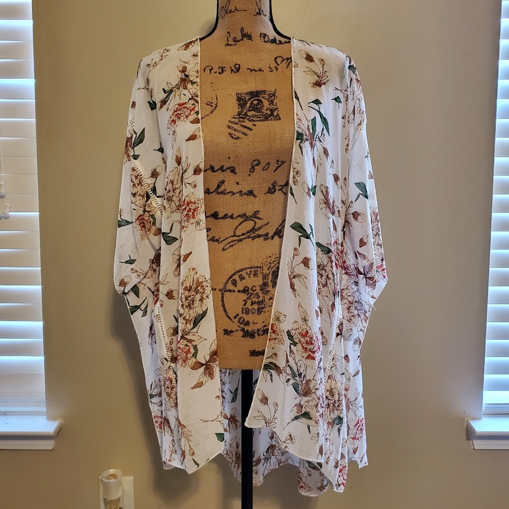 Crochet Detail Kimono